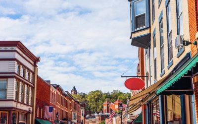 8 Walkable Downtowns in the Chicago Suburbs